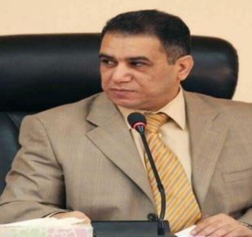 صورة القاضي المتقاعد رحيم العكيلي